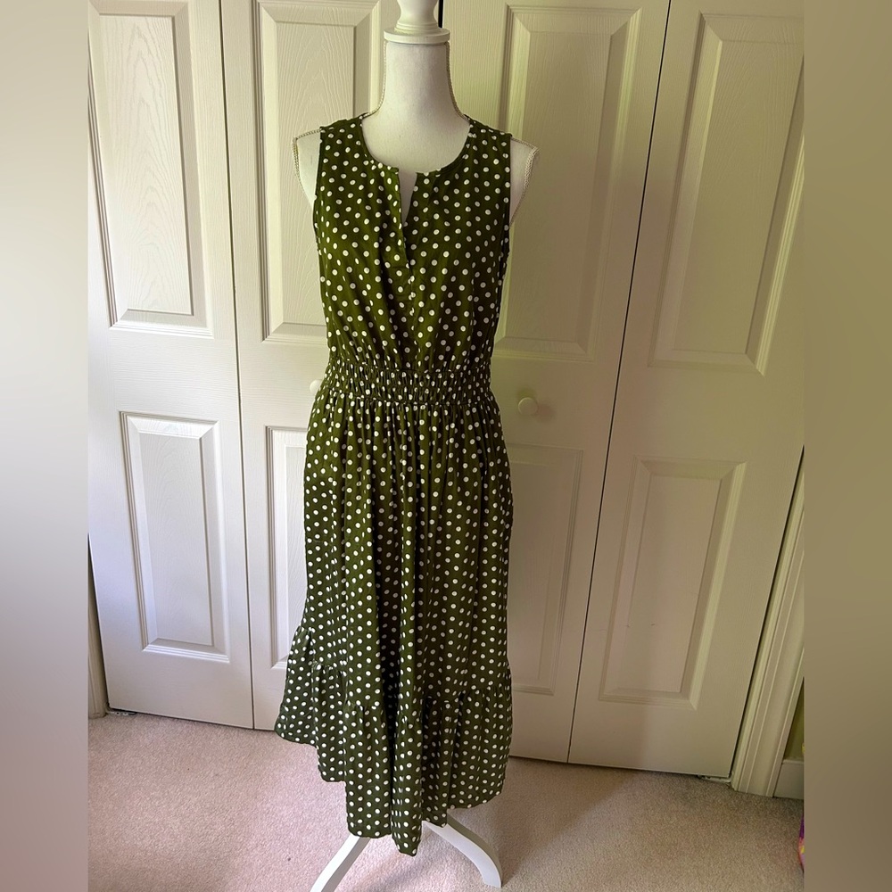 J. Jill Carefree Midi Green Polka Dot Dress in Color: Pesto Dot